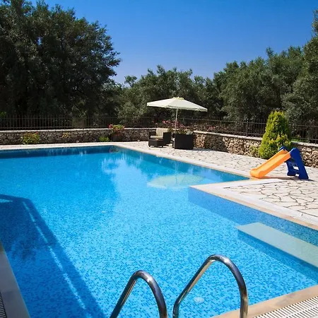 Villa Niriides