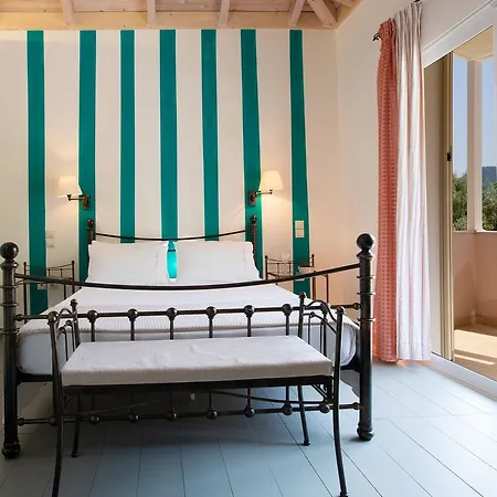 Niriides Villa *